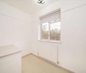 3 bedroom maisonette to rent - Photo 4