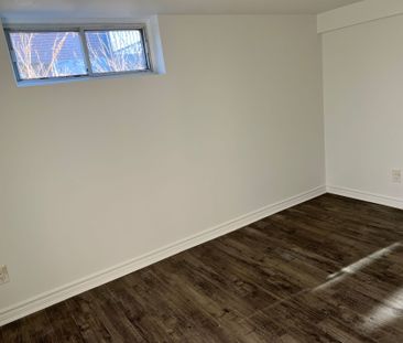 For Lease - 508 Stafford Drive Unit# Basement, Oakville, Ontario - Photo 6