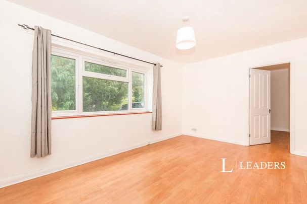 2 bedroom house to rent - Photo 1