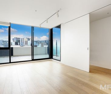 One bedroom wonder in great location - Photo 2