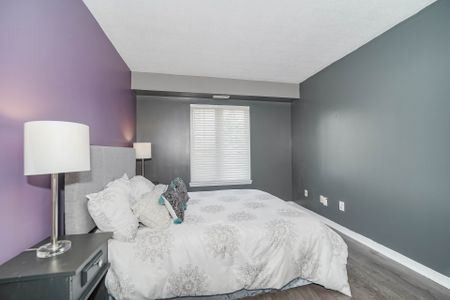 For Lease - 90 Aspen Springs Drive Unit# 207, Clarington, Ontario - Photo 3