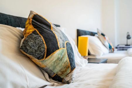 2 bedroom serviced apartment to rent - Photo 4