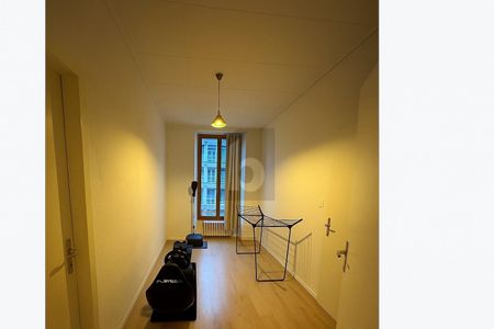 CHARME ET CONFORT AU CENTRE-VILLE - Photo 4