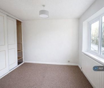 3 bedroom detached house to rent - Photo 5