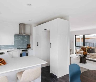 Move to Maunganui Road in time for Christmas - Photo 4