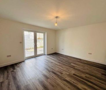 Alexandra Road, Penzance, TR18 - Photo 1