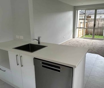 Near new 2 Bedroom Townhouse - Photo 1