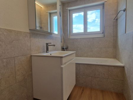 Komplett renovierte Wohnung in stadtnaher und dennoch ruhiger Lage - Photo 4
