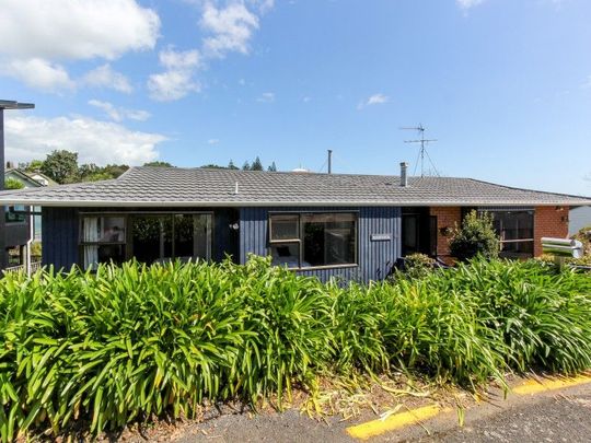 Room Only, 12 Ridge Lane, Central NP - Photo 1
