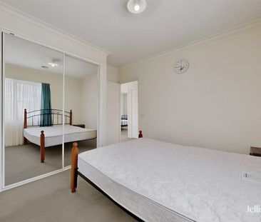 Partially furnished home in Balwyn High School Zone - Photo 5