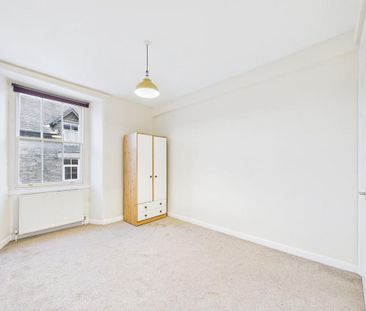 3 bedroom apartment to rent - Photo 3