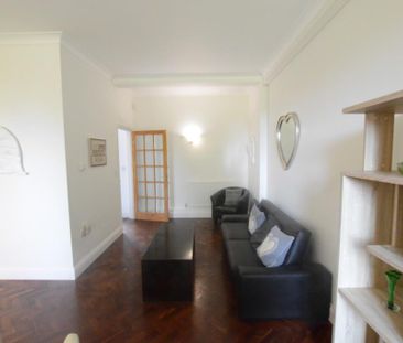 3 bedroom apartment to rent - Photo 2