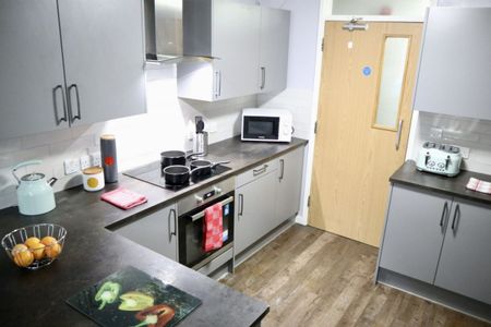 Hayes Apartments- 5 ensuites & Brand New Loughborough - Photo 3