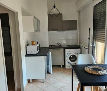 Location Appartement 1 pièce 29m² - Photo 3