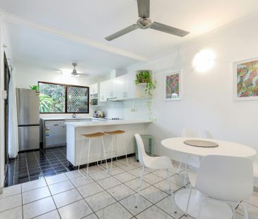 EASY, COMFORTABLE LIVING! - Photo 6