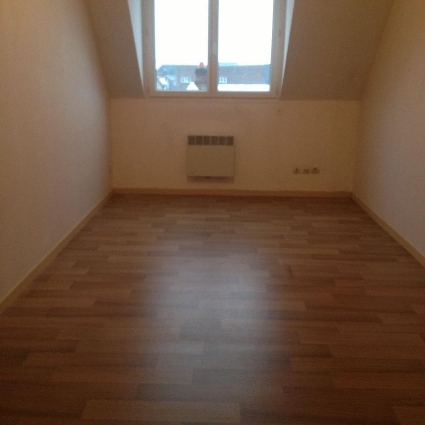 Location Appartement 3 pièces 42m² BEAUVAIS 60000 - Photo 1