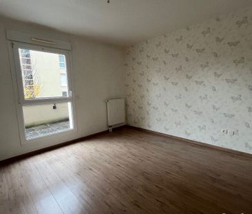 Location Appartement 3 pièces 68m² - Photo 4