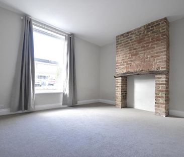 4 bedroom detached house to rent - Photo 1