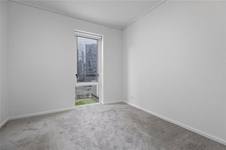 82/83 Whiteman Street - Photo 3