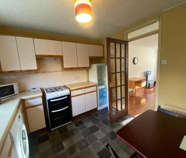 1 bedroom flat to rent - Photo 6