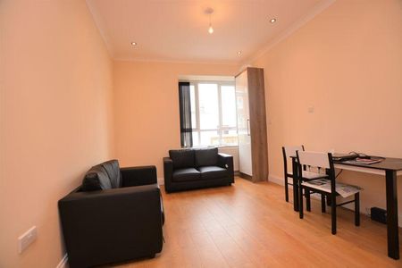 2 bedroom apartment to rent - Photo 4