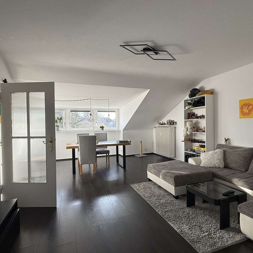 KREFELD - SCHÖNE 2-ZIMMERWOHNUNG DIREKT AM BISMARCKPLATZ - Photo 1