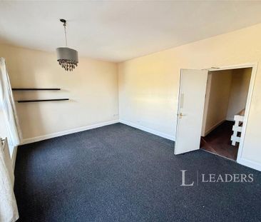 3 bedroom detached house to rent - Photo 4