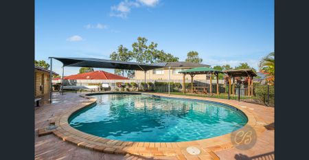 Freshly Refreshed Villa In A Resort Style Community - Photo 3