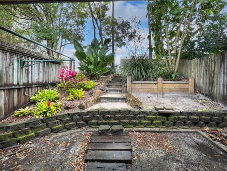 Relaxed Coastal Living in Sunrise - Photo 5