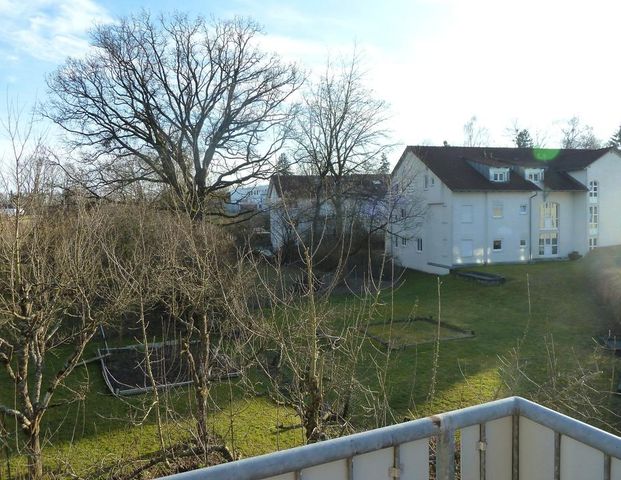 Sonnige 2 Zimmer Wohnung in Biberach zu vermieten - Foto 1