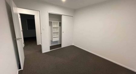 Spacious 3-Bedroom Family Home for Rent! - Photo 3