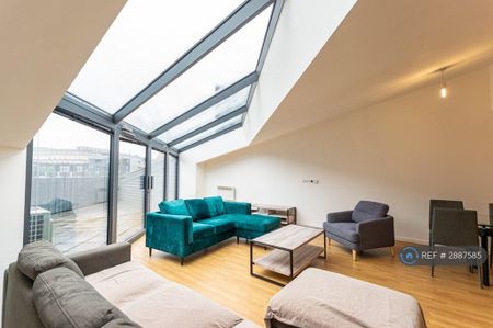3 bedroom flat to rent - Photo 5