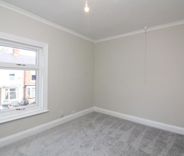 3 bedroom end of terrace house to rent - Photo 5