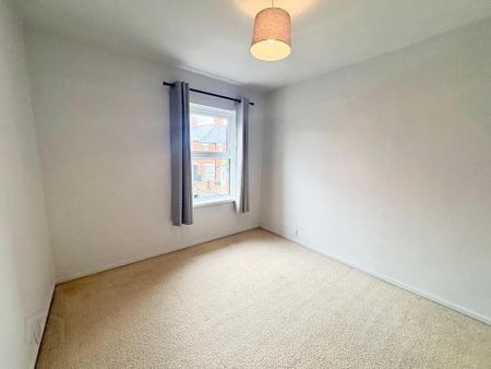 9 Aigburth Park, Belfast, BT4 1PQ - Photo 2