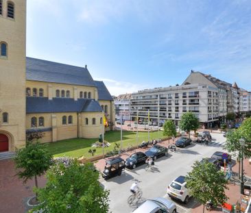 Zonnig, ongemeubeld appartement, gelegen op de Dumortierlaan - Foto 1