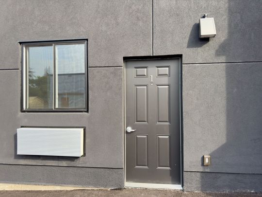 For Lease - 330 Victoria Street Unit# 1, Tweed, Ontario - Photo 1