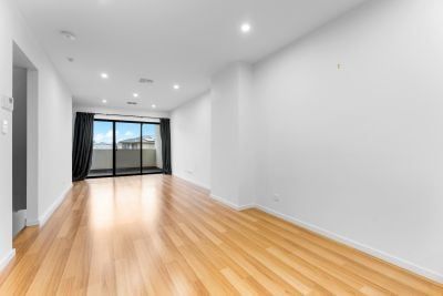 54 Steeplechase Avenue, St Clair - Photo 4