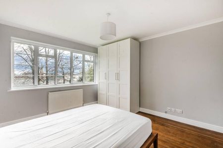 3 bedroom flat to rent - Photo 2