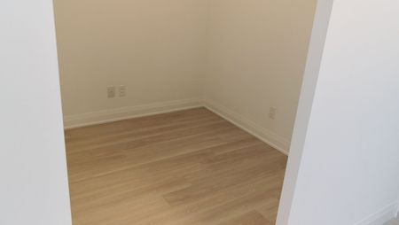 For Lease - 396 Highway 7 Road Unit# 717, Richmond Hill, Ontario - Photo 3