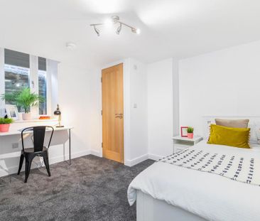 6 bedroom house to rent - Photo 2