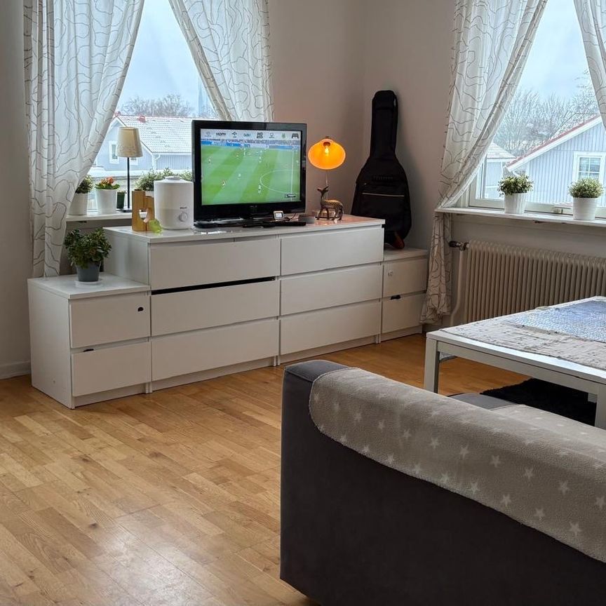 Tofsvipegatan, Hisings Backa - Foto 1