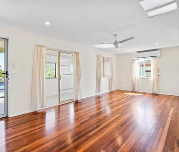 Charming Renovated Family Home - Photo 3