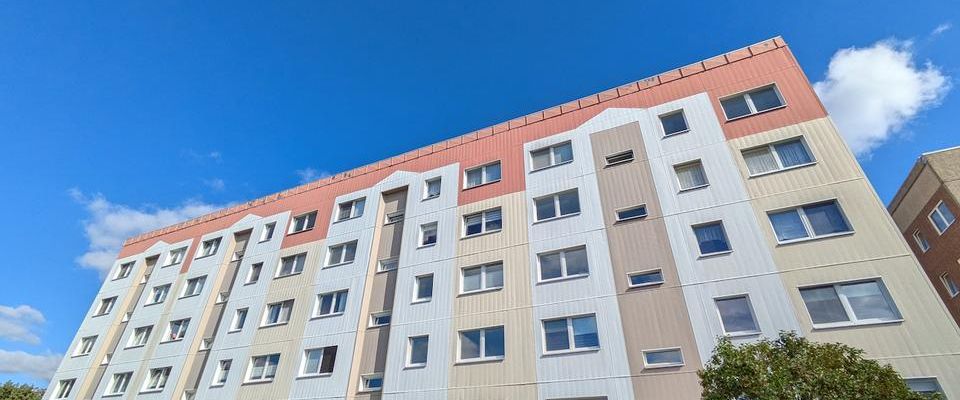 ++ stadtnah & komfortabel: helle 3-Raum-Wohnung mit Balkon - am Heinrich-Mauersberger-Ring ++ - Photo 1