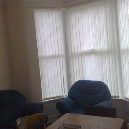 A double room in a 4 bed HOUSE IN WAIVERTREE L15 - Photo 1