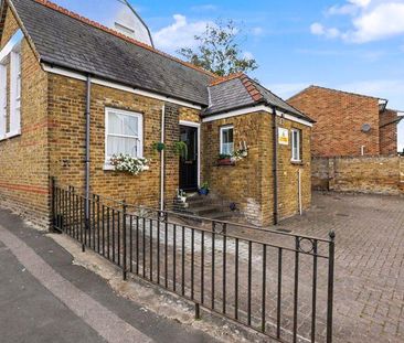 2 bedroom duplex to rent - Photo 3