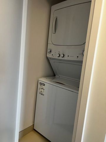 For Lease - 4208 Dundas Street Unit# 314, Toronto, Ontario - Photo 4