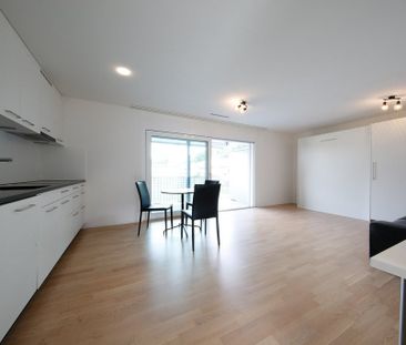 MÖBLIERTE KLEINWOHNUNG MIT GROSSZÜGIGEM BALKON - Photo 2