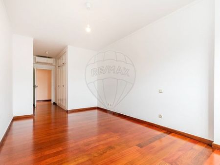 3 room luxury Apartment for rent in São Domingos de Benfica, Portugal - Photo 3