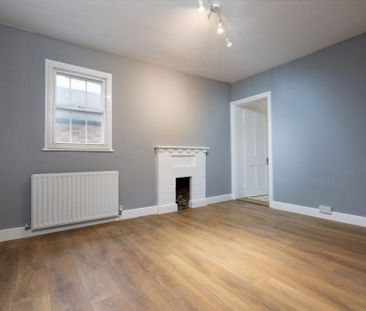 3 bedroom flat to rent - Photo 2