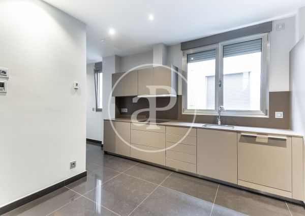 Flat for rent with Terrace in San Francesc (Valencia)